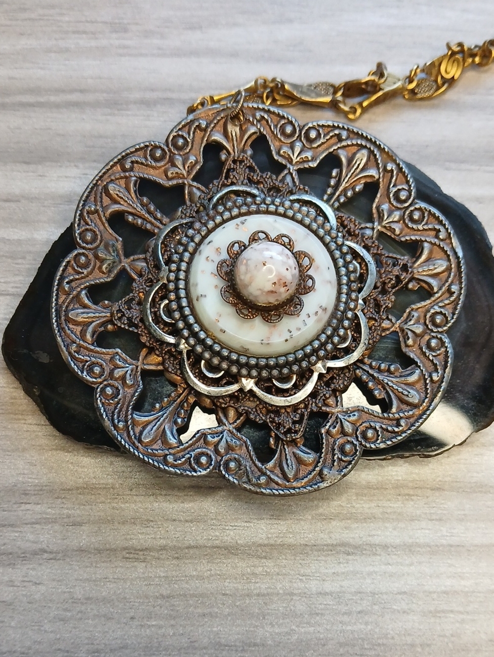 Vintage-Inspired Filigree Pendant Necklace in Gold and Cream